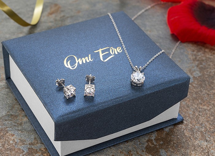 Gift guide Jewellery photography of a jewellery box